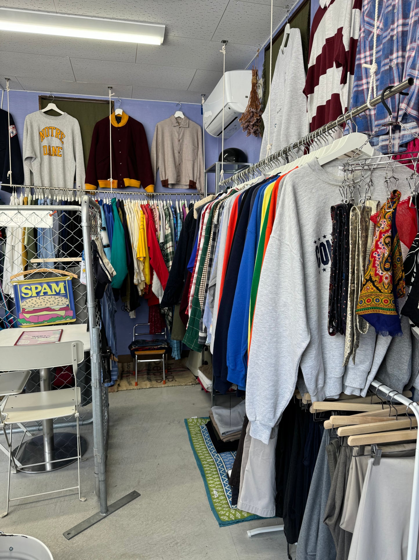 KINGJOE clothing store