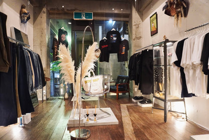 USED CLOTHING HOUSE A